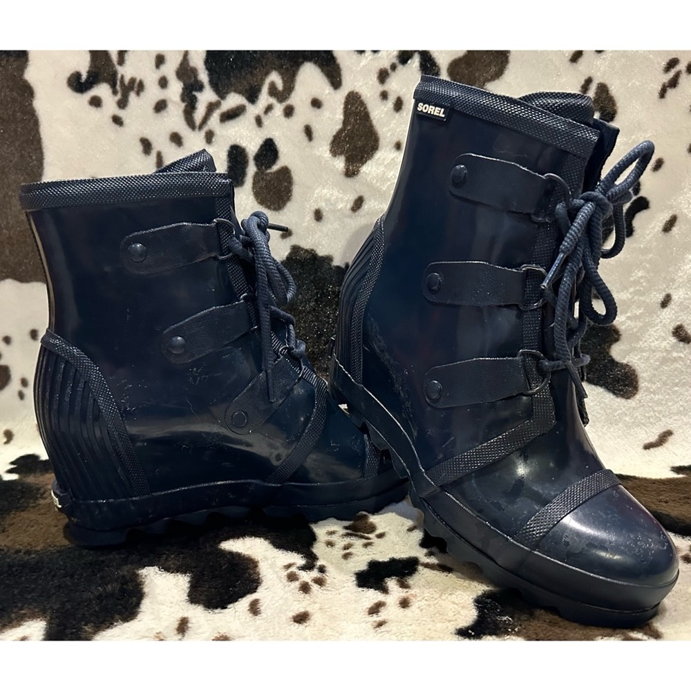 Sorel Joan of Arctic Wedge Rain Boots Navy Blue Rubber Lace Up NL2524-464 Mens 9